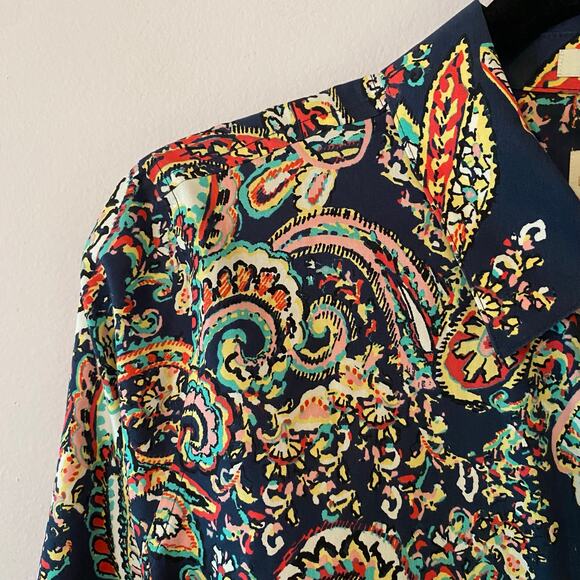 Chico's Women's size 1 / Medium / 8 Navy Blue Paisley Button Down Shirt Cotton - Picture 3 of 9